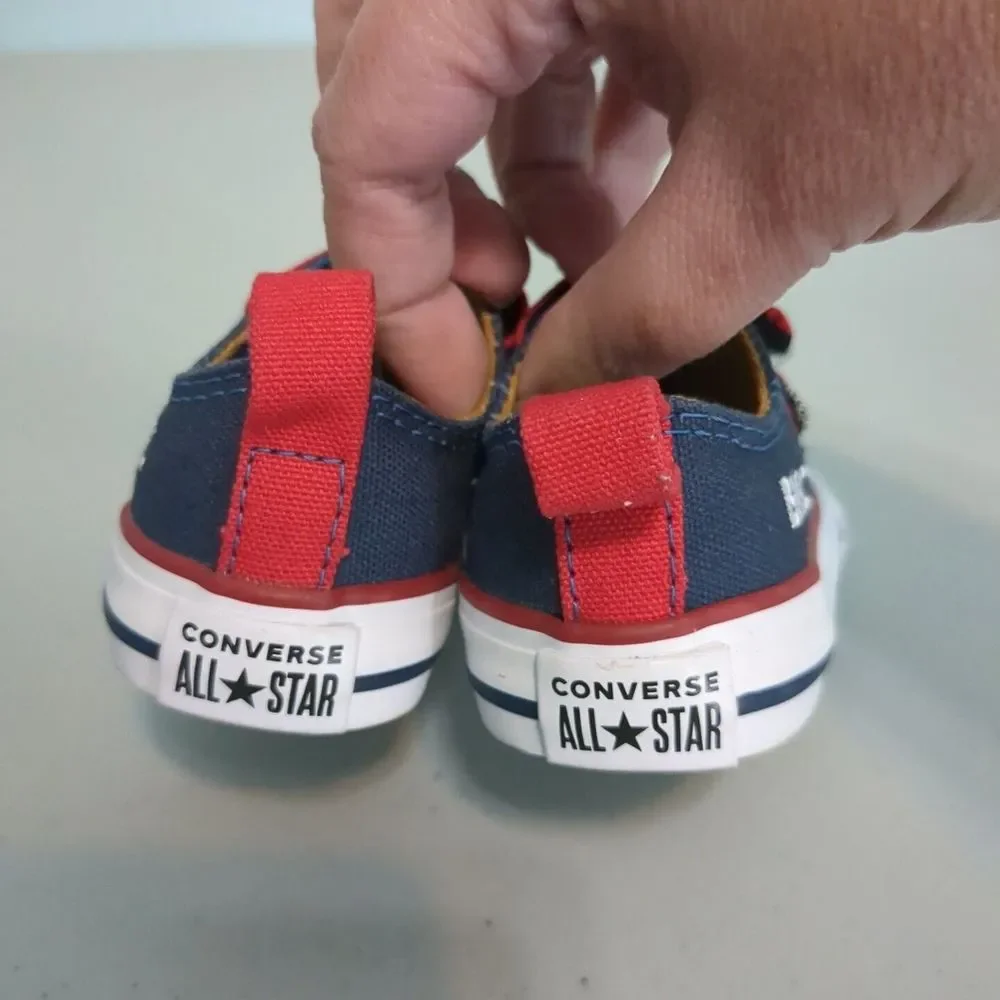 Converse Toddler Chuck Taylors size 2 baby shoes Sneakers